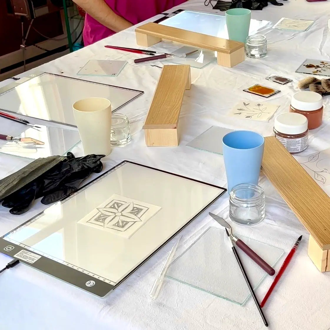 Atelier Peinture sur Verre - Techniques traditionnelles du vitrail